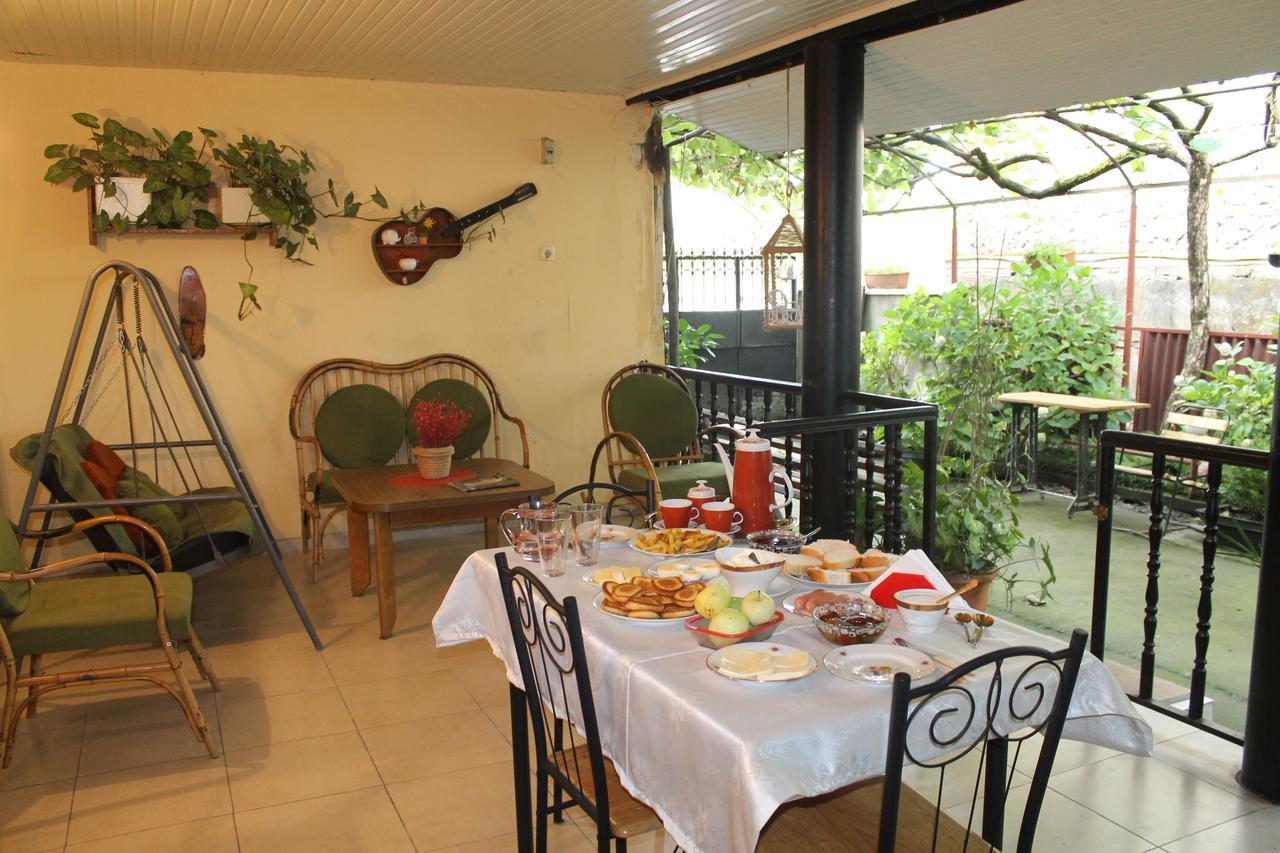 The Kiwi House Hotel Lagodekhi Buitenkant foto